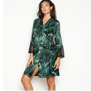Victorias Secret Chantilly Green Palm Leaves Lace Kimono Robe Cover Up M/L